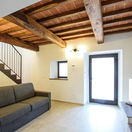 2 Bedroom Stunning In Apartment