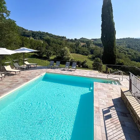 2 Bedroom Stunning In *