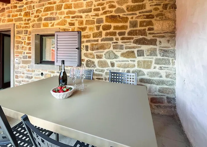 Castagno-gemme Del Casentino * Castel Focognano